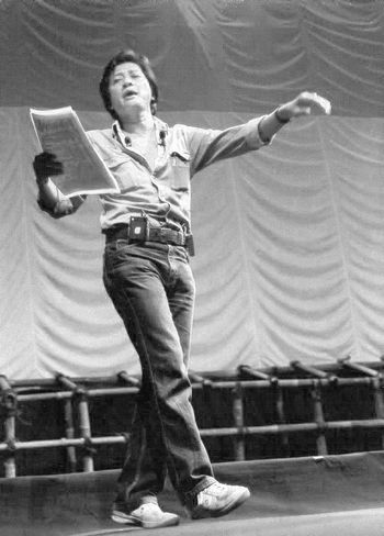Rendra reading poetry on his return to public performance at Istora Senayan, Jakarta 1985 / Dahlan Rabu Pahing Javanese mystic